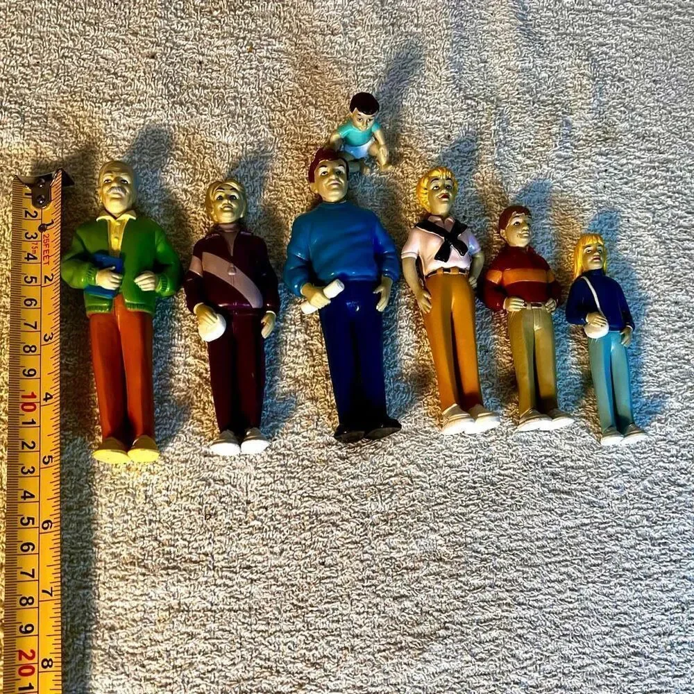 Lakeshore Block Play People White Caucasian  Family Figure Lot Of 8 Complete